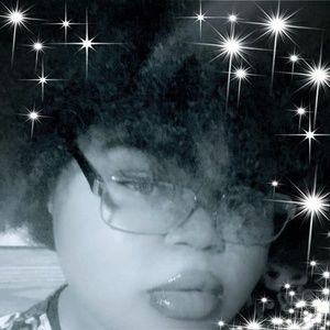 Meet your Posher, Kiah